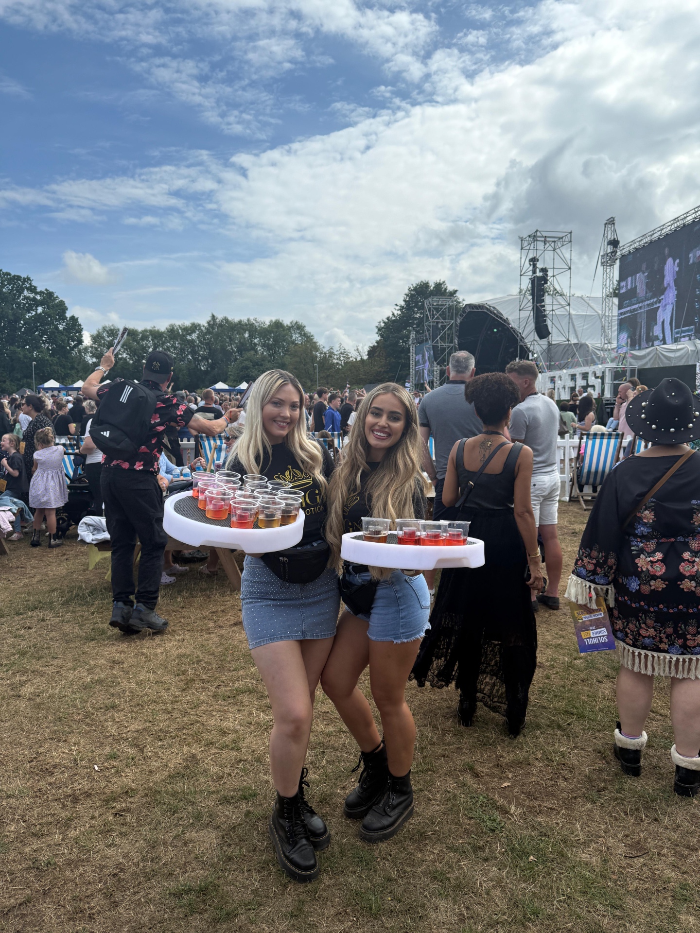 Reign shot sellers at Solihull Summer Fest